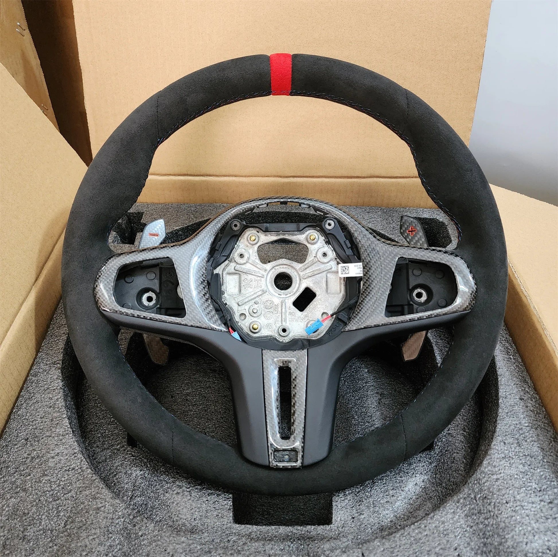 High Quality Alcantara CSL Style Steering Wheel With Red Stripe And Carbon Fiber Inlay For BMW